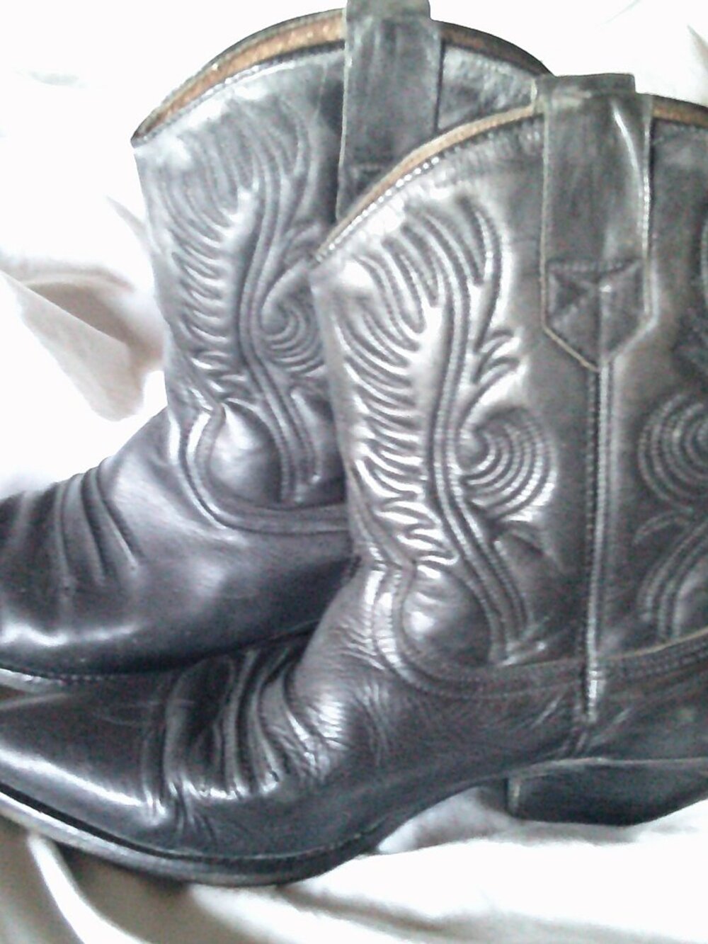 Guess Womens Black Cowgirl Boots Leather Pointed toe Womens Size 8 1/2 B